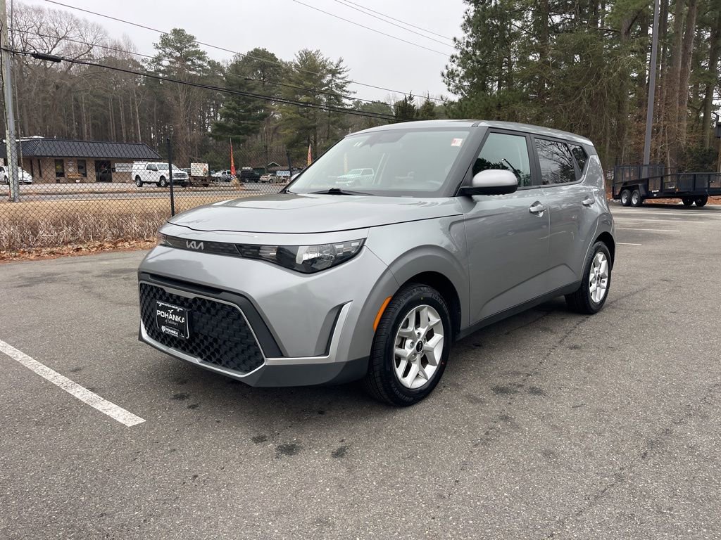 Used 2024 Kia Soul LX w/ Option Group 015 image 1