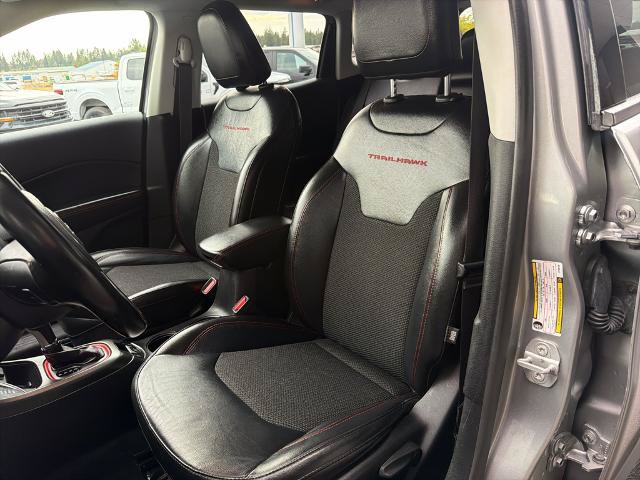 Used 2020 Jeep Compass Trailhawk AWD/4WD image 17