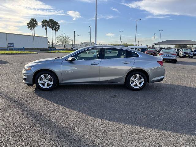 Used 2024 Chevrolet Malibu LT image 2