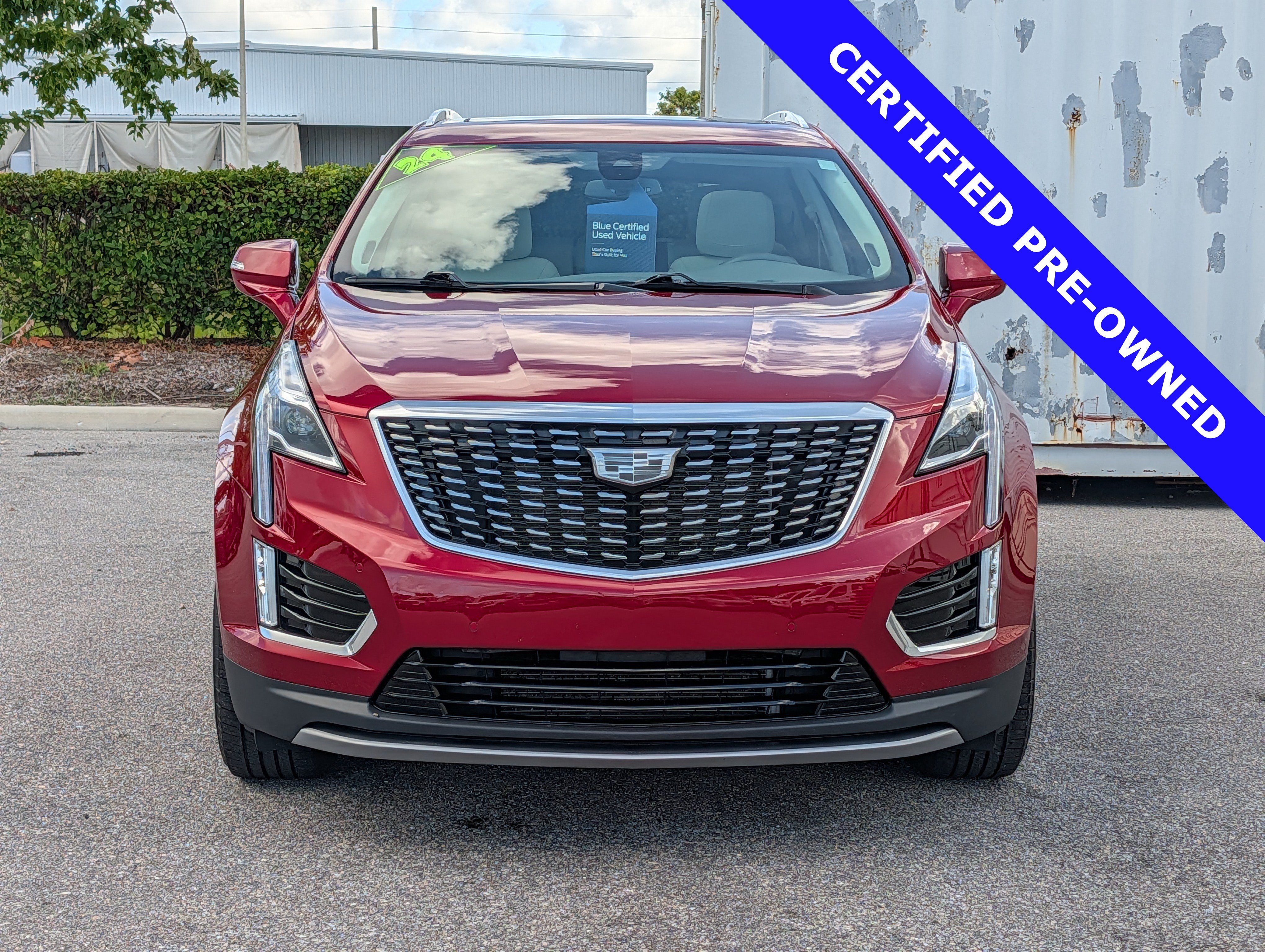 Used 2024 Cadillac XT5 Premium Luxury w/ LPO, Floor Liner Package FWD image 8