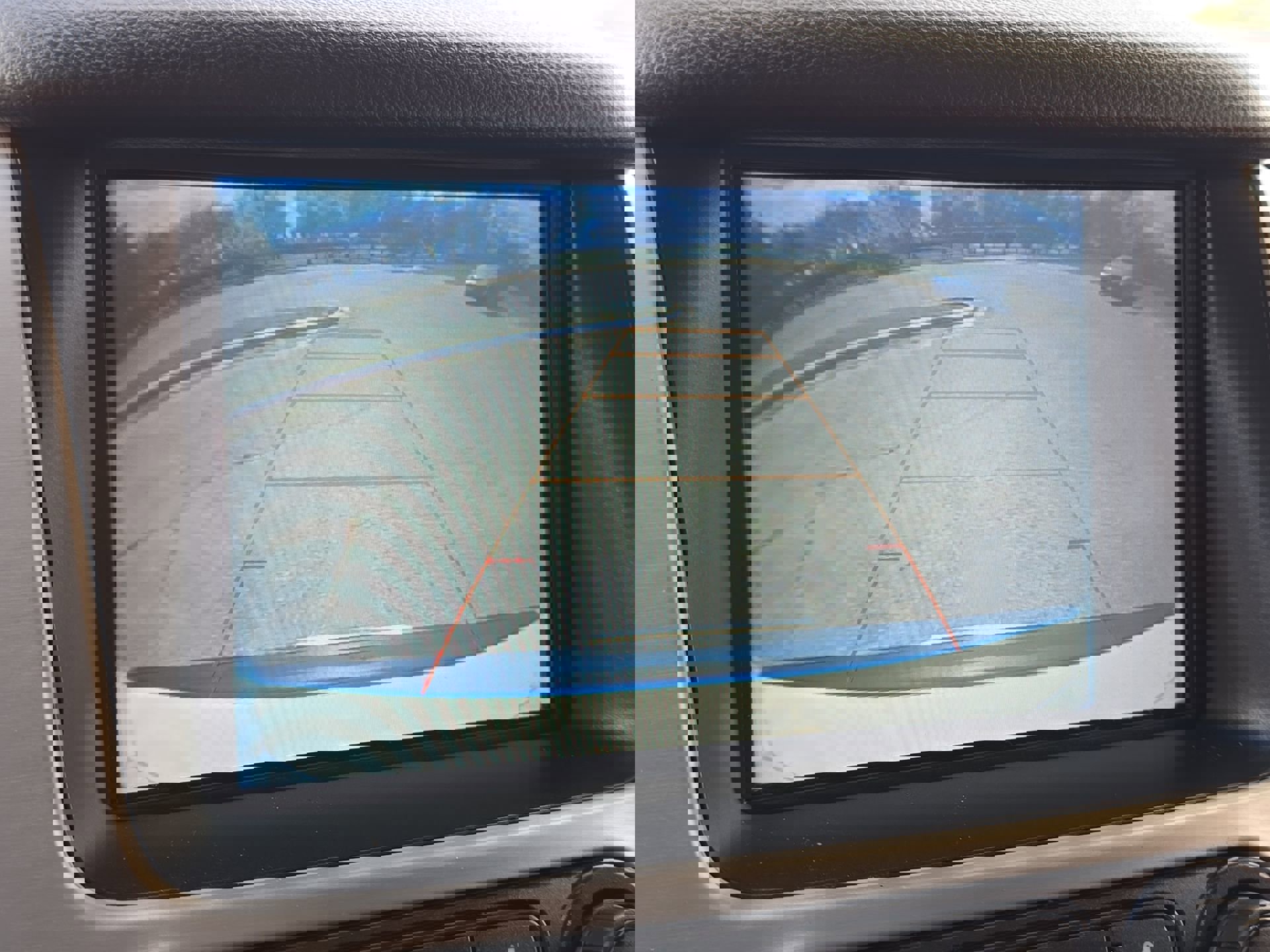 Used 2019 GMC Yukon SLT image 17