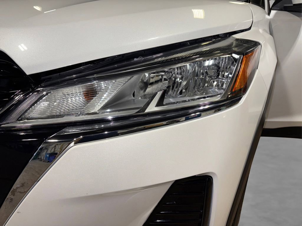 Used 2022 Nissan Kicks SV image 20