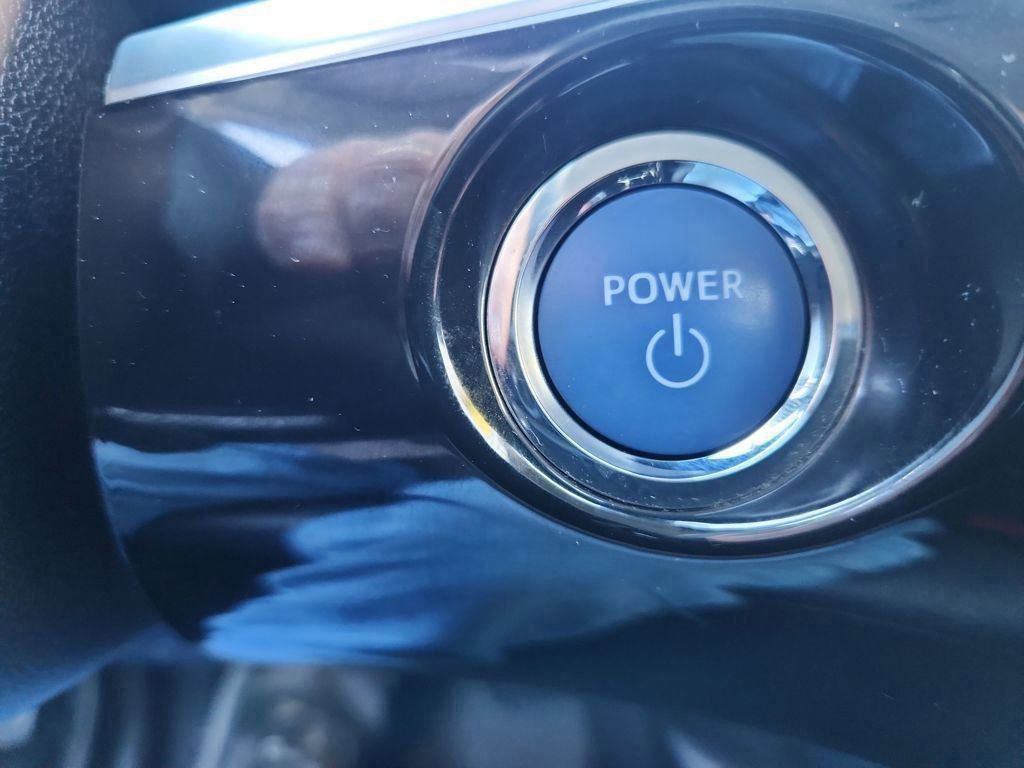 Used 2017 Toyota Prius Prime Premium image 21