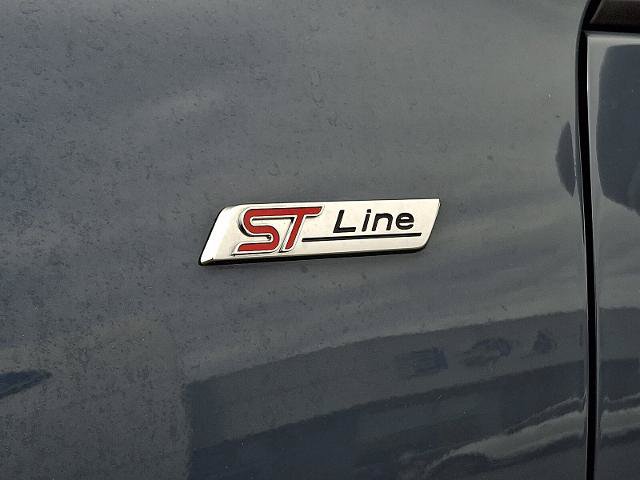 Certified 2025 Ford Escape ST-Line FWD image 30