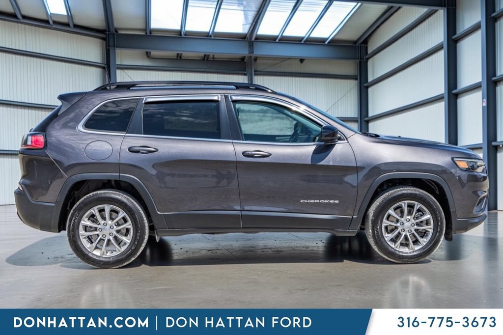 Used 2022 Jeep Cherokee Latitude Lux AWD/4WD image 27