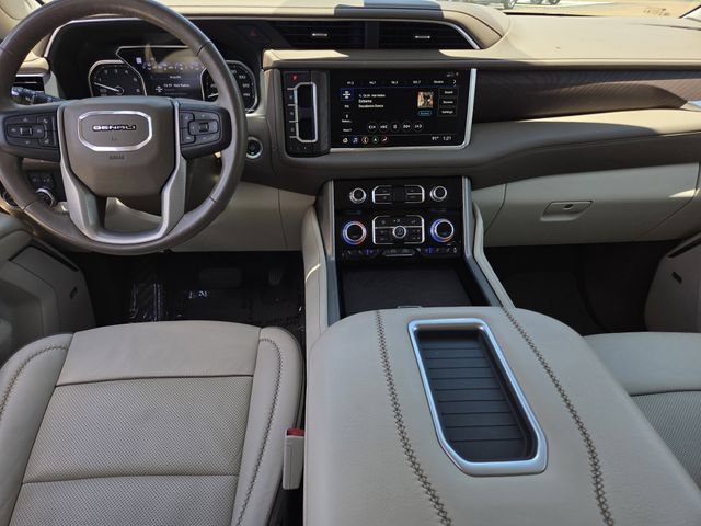 Used 2021 GMC Yukon XL Denali w/ Denali Ultimate Package AWD/4WD image 7