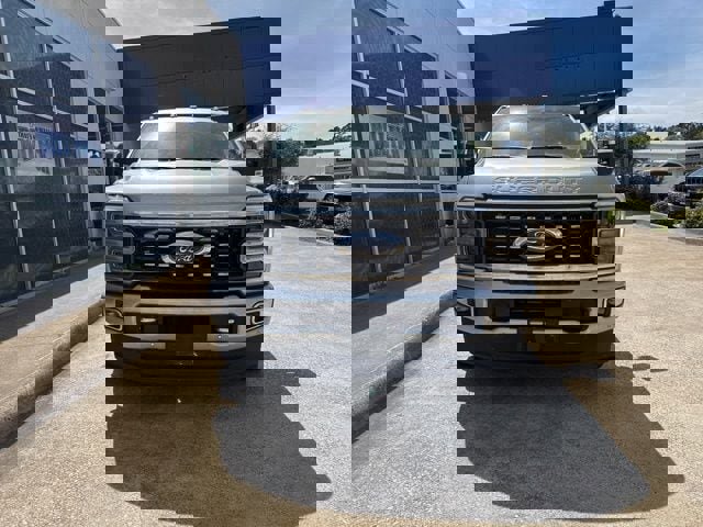 Certified 2024 Ford F350 Limited w/ FX4 Off-Road Package image 3