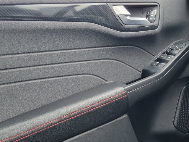 Certified 2024 Ford Escape ST-Line w/ Tech Pack #1 FWD image 37