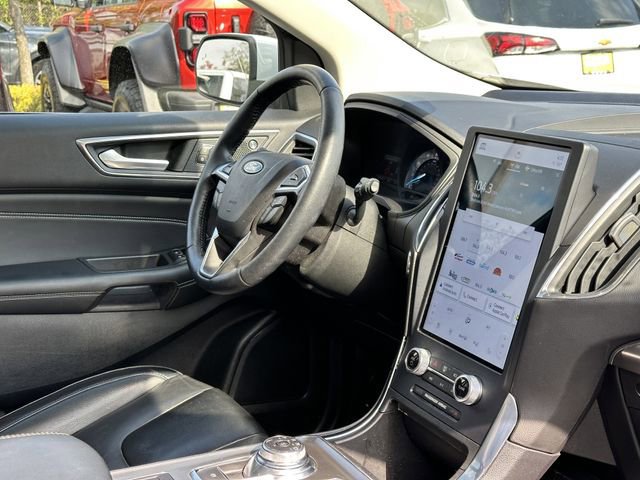 Certified 2022 Ford Edge Titanium image 34