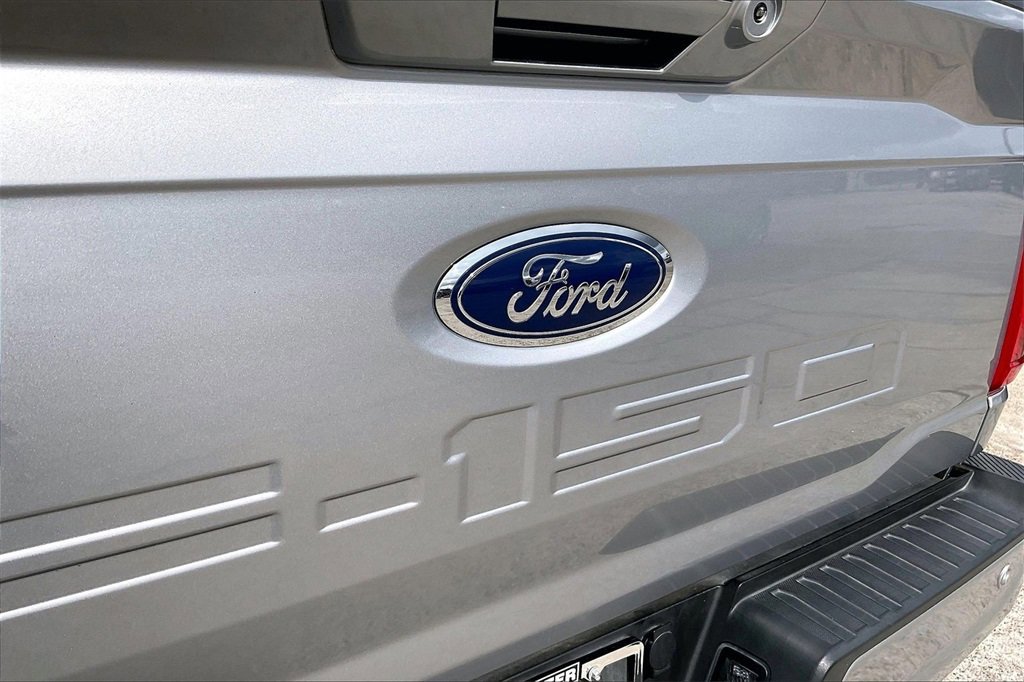 Certified 2021 Ford F150 XLT w/ Equipment Group 302A High image 27