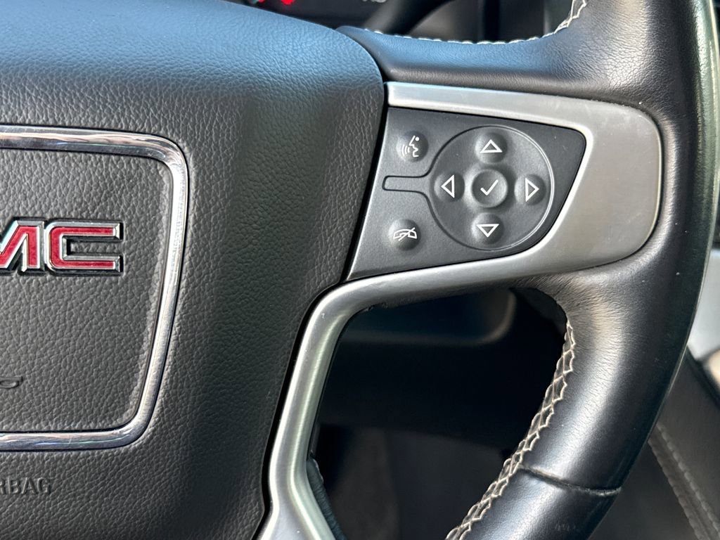 Used 2018 GMC Yukon SLT image 17