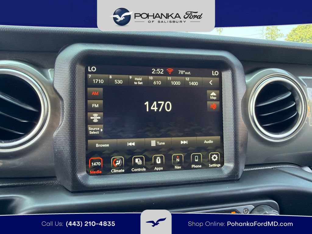 Used 2023 Jeep Gladiator Overland AWD/4WD image 10