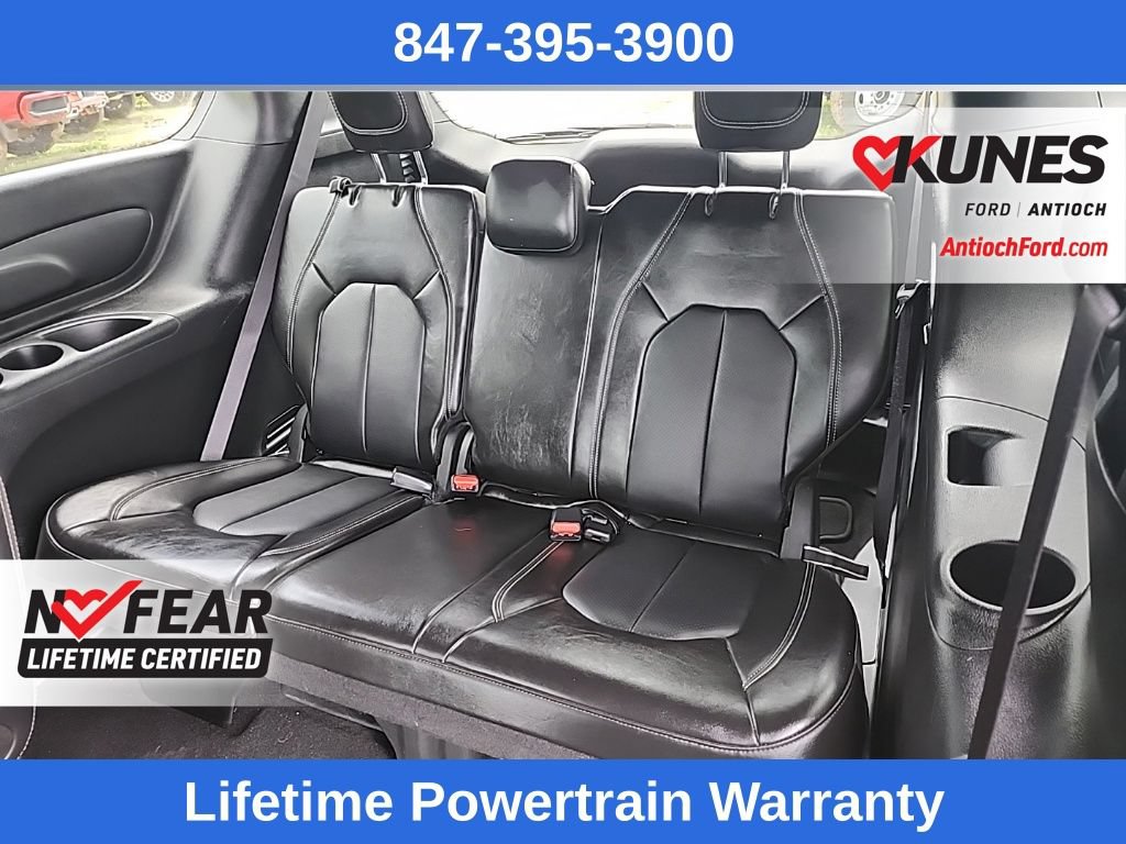 Used 2025 Chrysler Pacifica Select FWD image 31