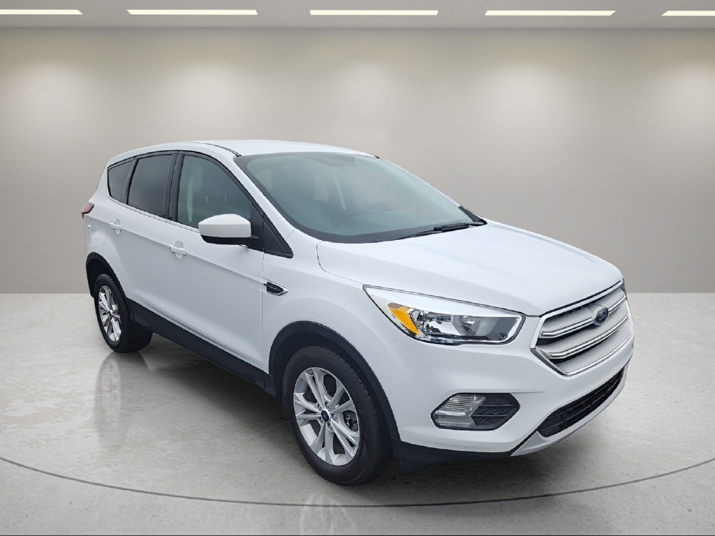 Certified 2019 Ford Escape SE AWD/4WD image 1