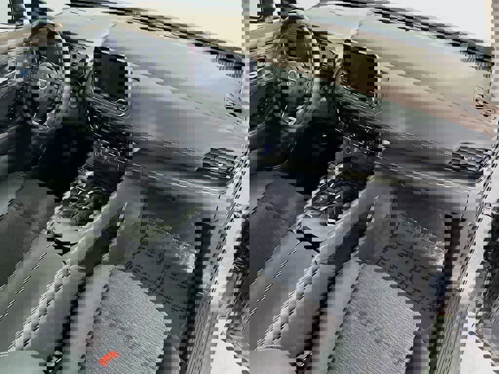 Used 2021 Nissan Rogue SV image 31