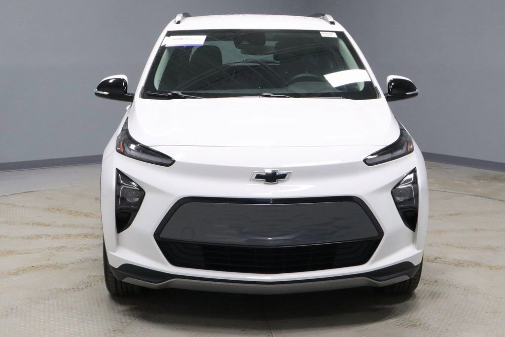 Used 2022 Chevrolet Bolt EUV LT w/ Driver Confidence Package image 8