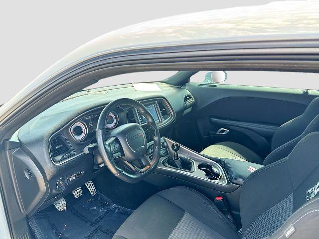 Used 2022 Dodge Challenger R/T Scat Pack RWD image 9