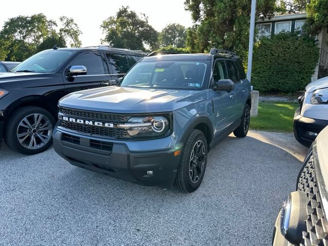 Certified 2025 Ford Bronco Sport Outer Banks w/ Outer Banks Tech Package+ AWD/4WD image 3