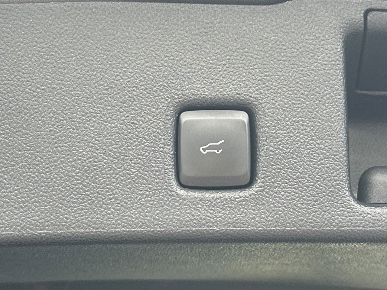 Certified 2024 Ford Escape Active FWD image 21
