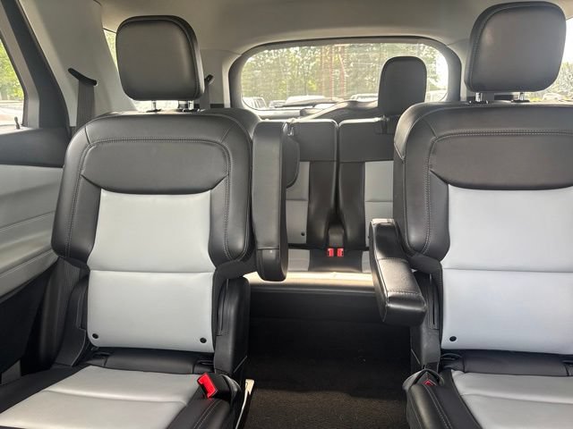 Certified 2023 Ford Explorer XLT w/ Equipment Group 202A AWD/4WD image 12