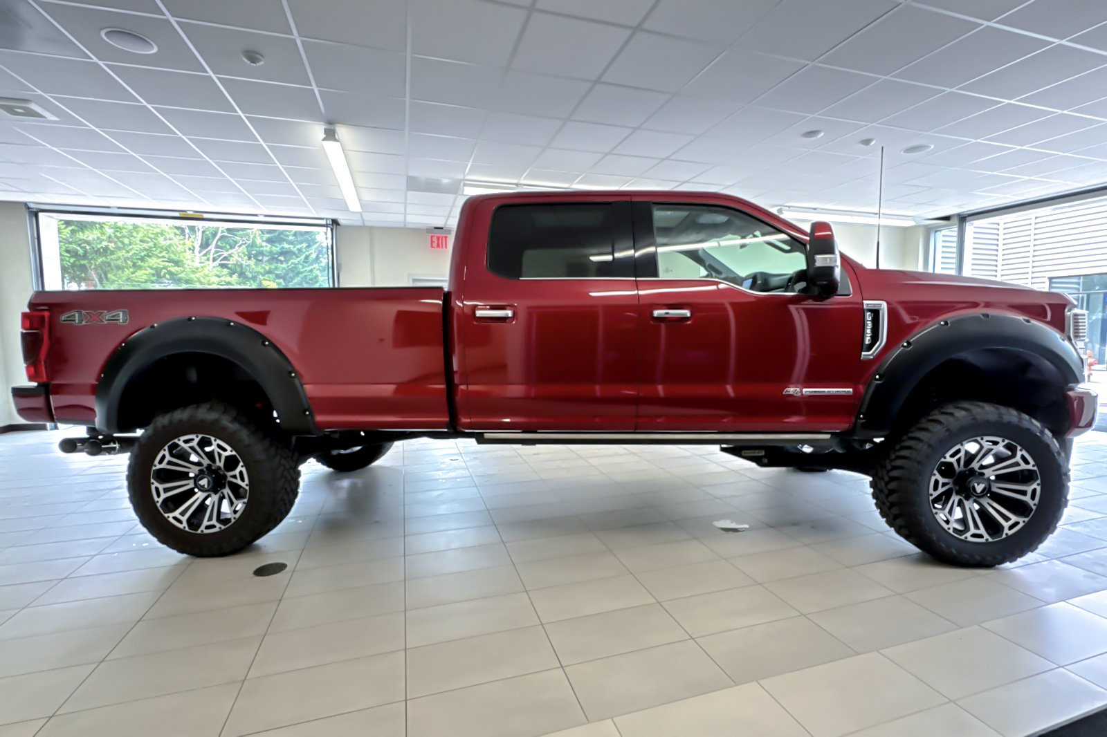 Certified 2022 Ford F350 Limited AWD/4WD image 3