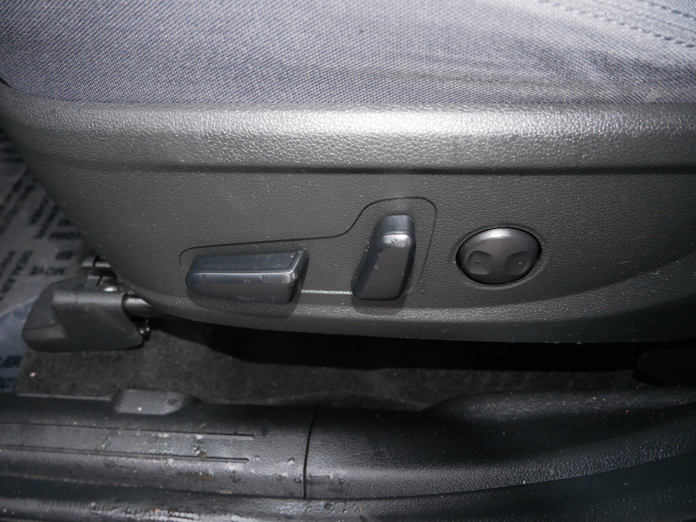 Used 2022 Hyundai Santa Fe SEL FWD image 19