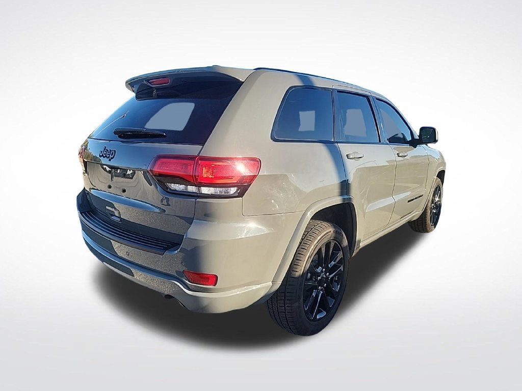 Used 2019 Jeep Grand Cherokee Altitude AWD/4WD image 7