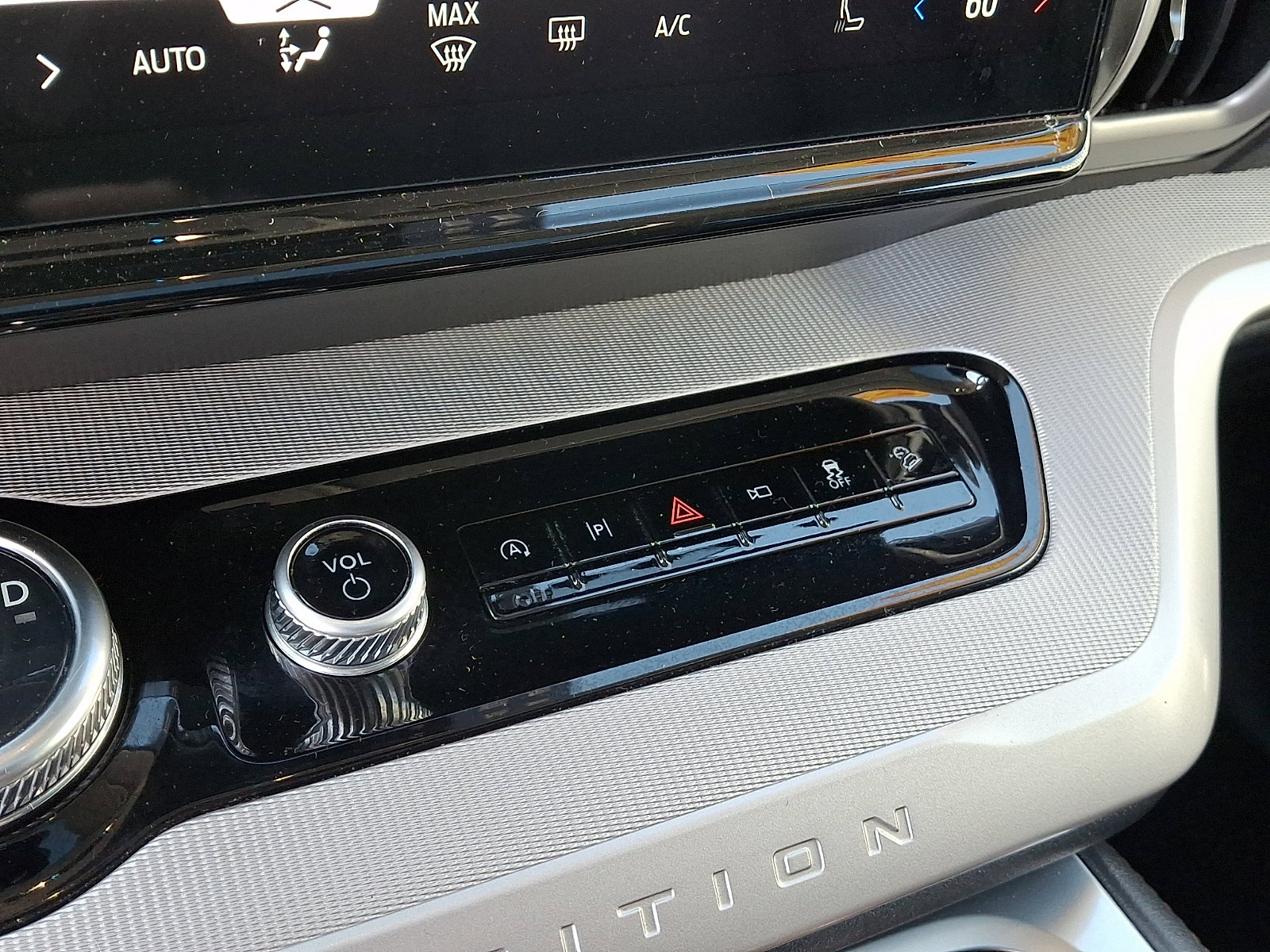 Certified 2025 Ford Expedition Max Active AWD/4WD image 18