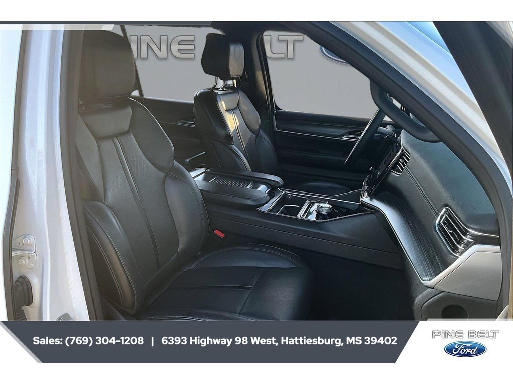 Used 2024 Jeep Wagoneer Series II w/ Flexible Seating Group AWD/4WD image 6