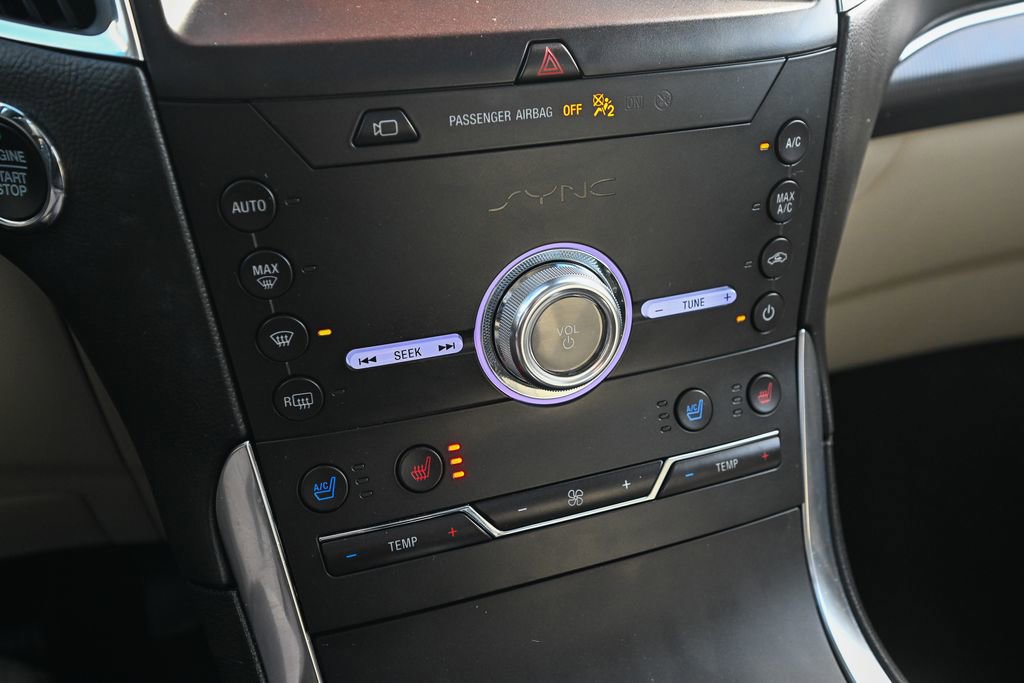 Certified 2020 Ford Edge Titanium w/ Equipment Group 301A image 40