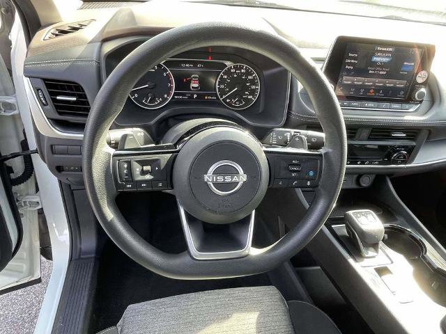 Used 2023 Nissan Rogue SV image 18