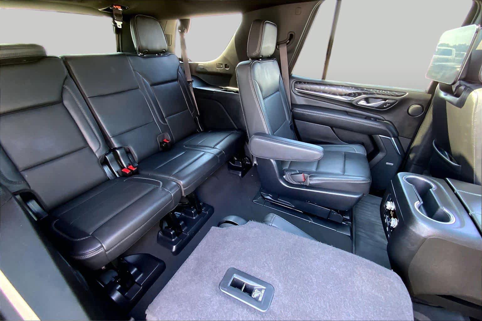 Used 2023 GMC Yukon Denali w/ Denali Reserve Package AWD/4WD image 18