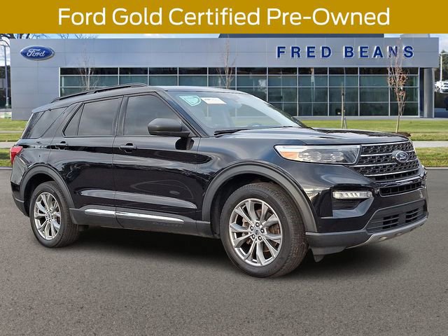 Certified 2022 Ford Explorer XLT w/ Equipment Group 202A image 6