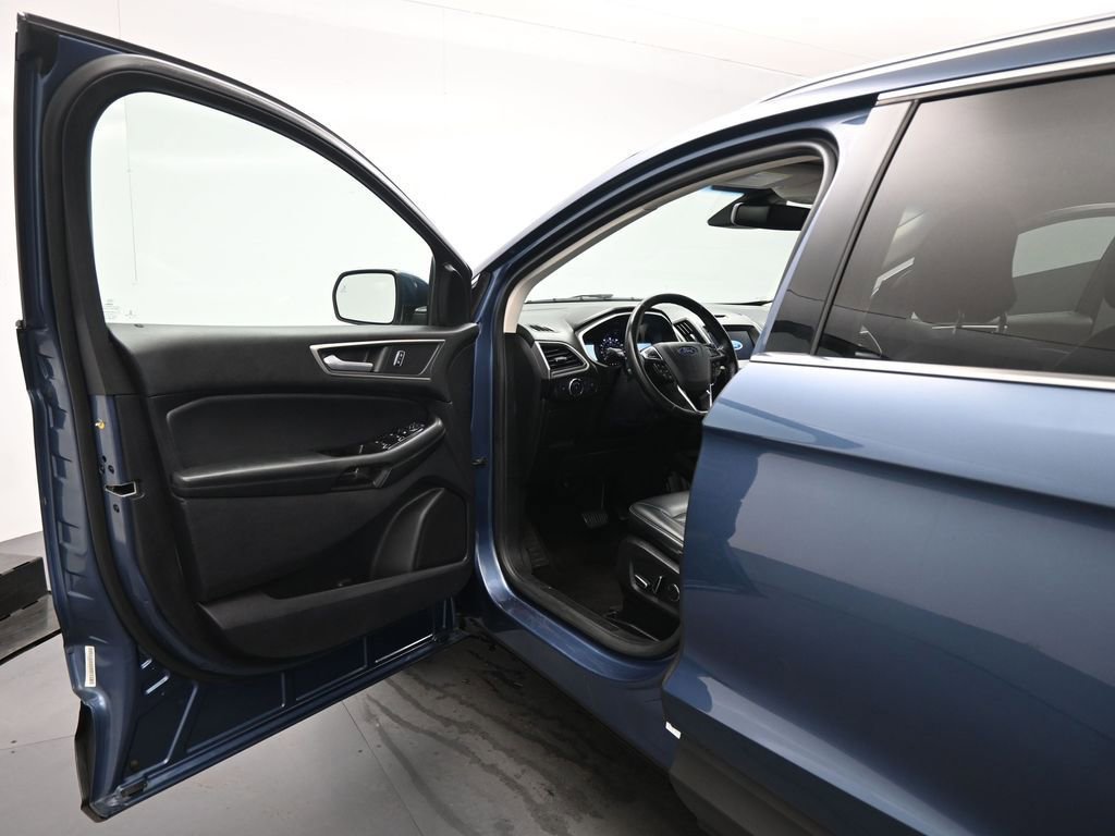 Certified 2019 Ford Edge SEL w/ Equipment Group 201A image 37