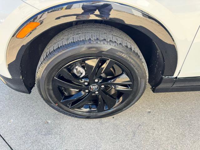 Used 2024 Buick Encore GX Sport Touring AWD/4WD image 7