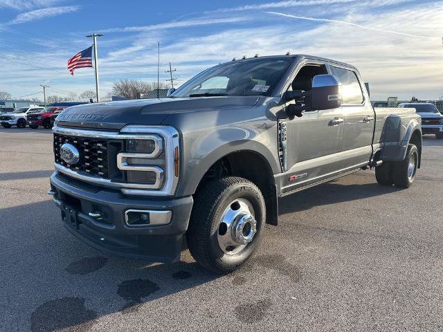 Certified 2024 Ford F350 Platinum w/ FX4 Off-Road Package image 19