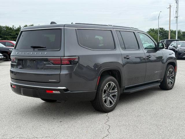 Used 2024 Jeep Wagoneer L Series II w/ Flexible Seating Group AWD/4WD image 5
