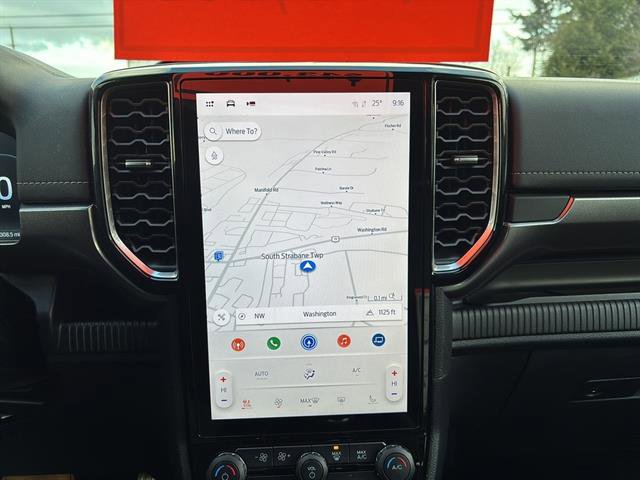 Certified 2024 Ford Ranger Lariat w/ Trailer Tow Package image 22