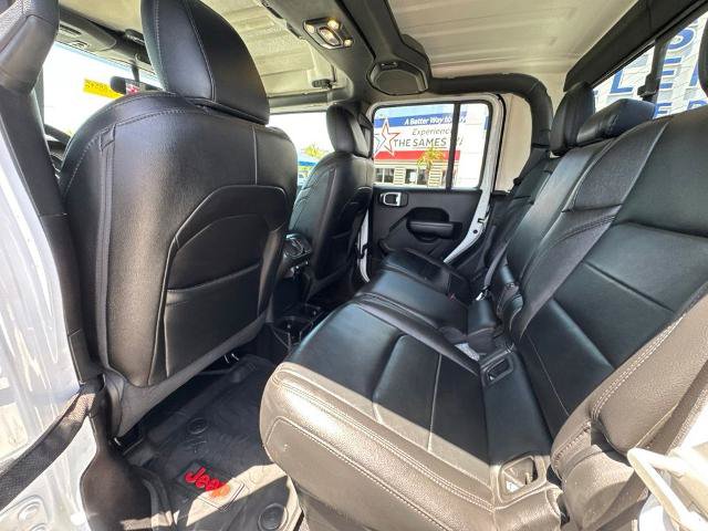 Used 2023 Jeep Gladiator Sport AWD/4WD image 19