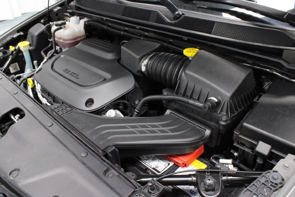 Used 2025 Chrysler Pacifica Select FWD image 13