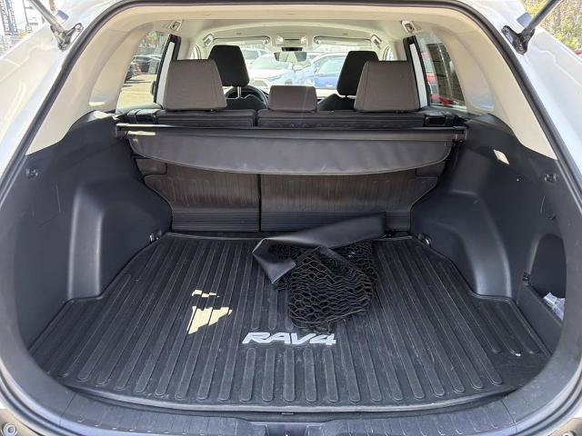 Used 2023 Toyota RAV4 XLE FWD image 6