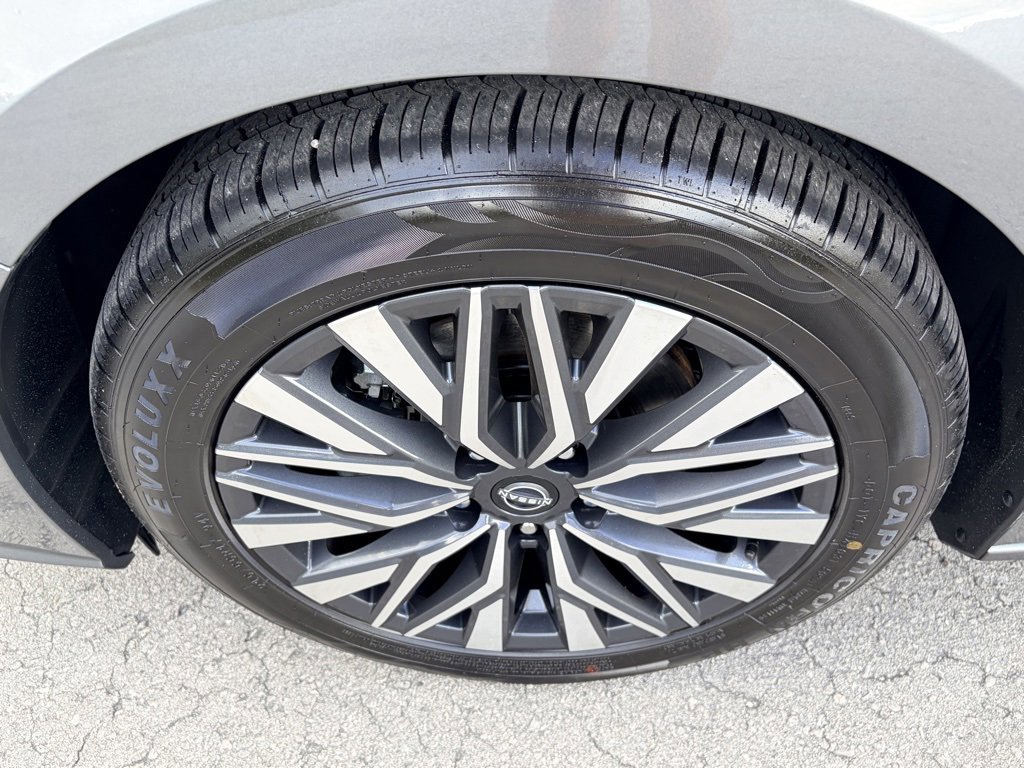 Used 2024 Nissan Altima 2.5 SV image 30