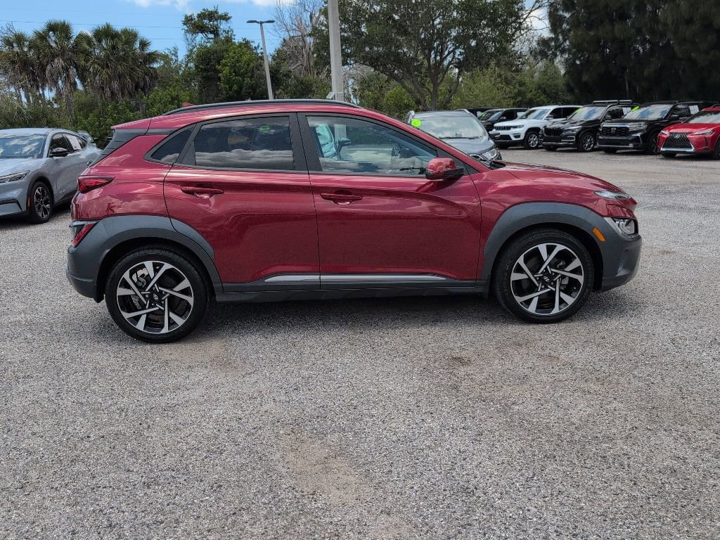 Used 2023 Hyundai Kona Limited FWD image 2
