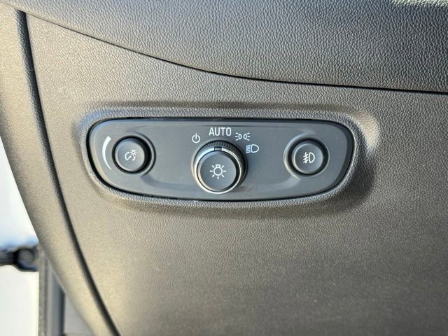 Used 2021 Chevrolet Equinox LT AWD/4WD image 14
