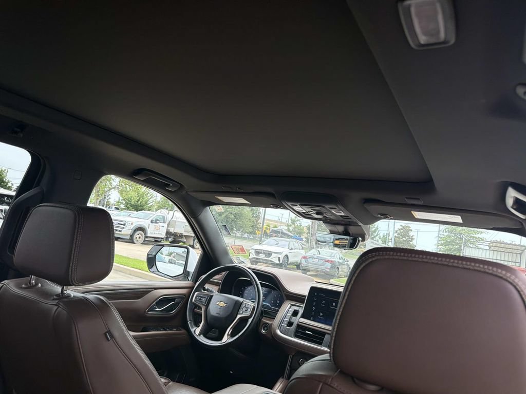 Used 2023 Chevrolet Suburban High Country w/ LPO, Illumination Package RWD image 14