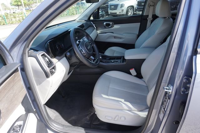 Used 2023 Kia Sorento EX w/ Panoramic Sunroof Package FWD image 21