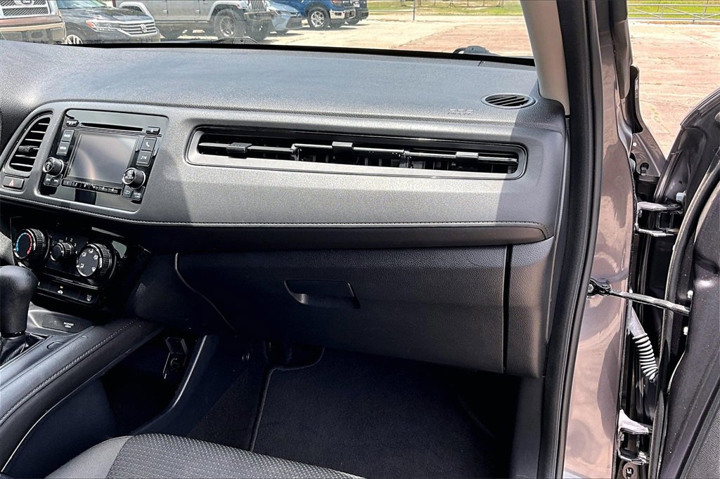 Used 2020 Honda HR-V LX image 23