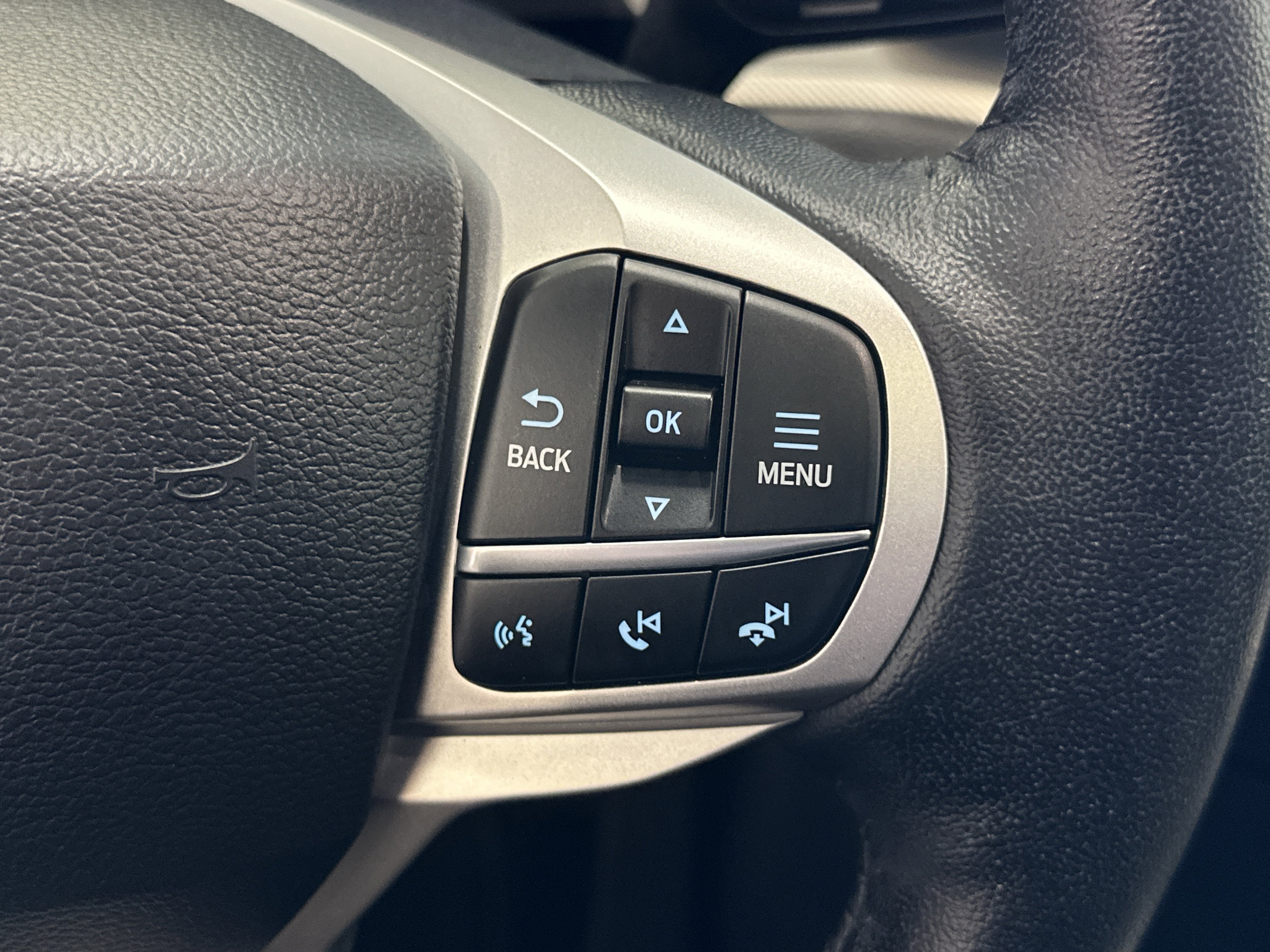 Certified 2023 Ford Explorer XLT w/ Equipment Group 202A image 35