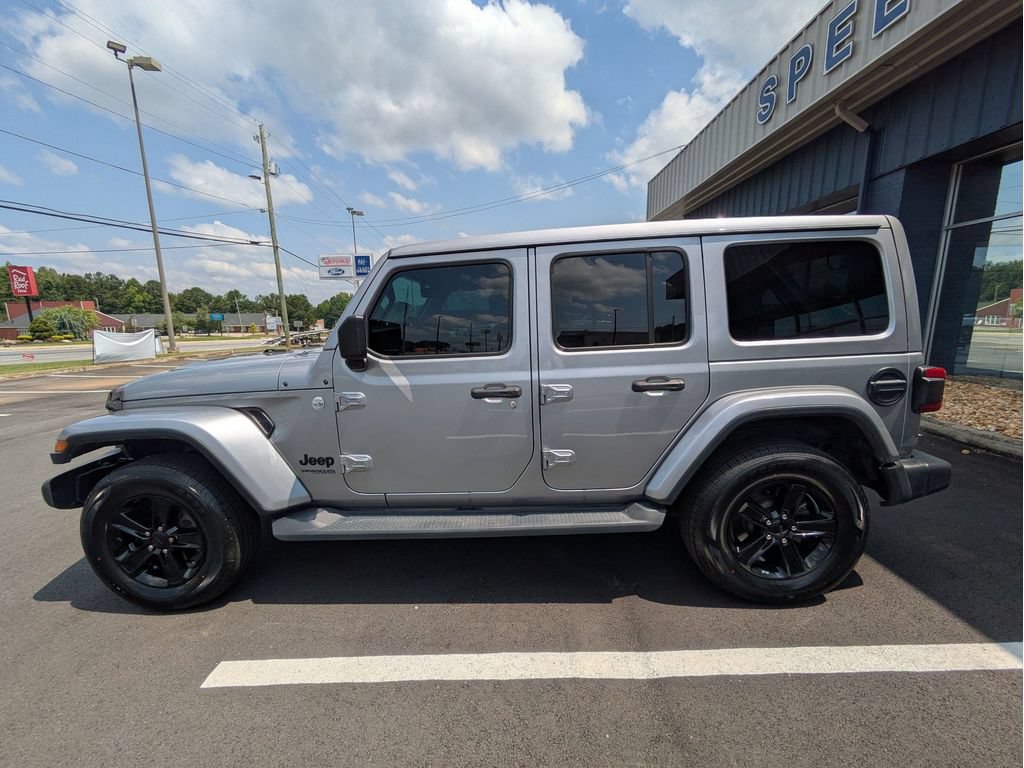 Used 2020 Jeep Wrangler Unlimited Sahara AWD/4WD image 9