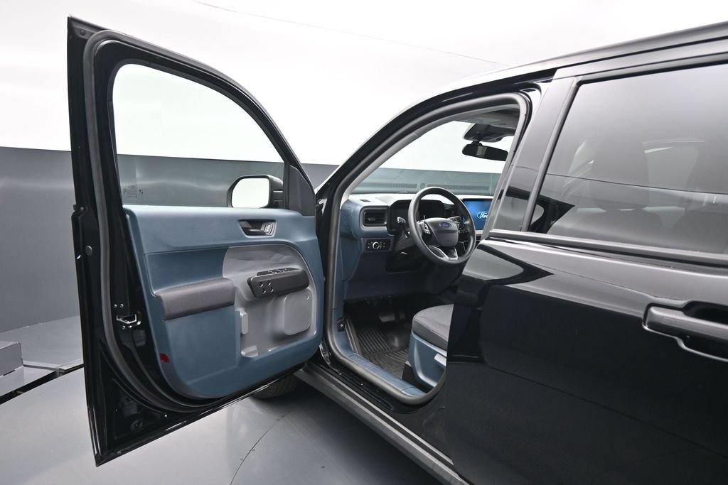 Certified 2025 Ford Maverick XL FWD image 8